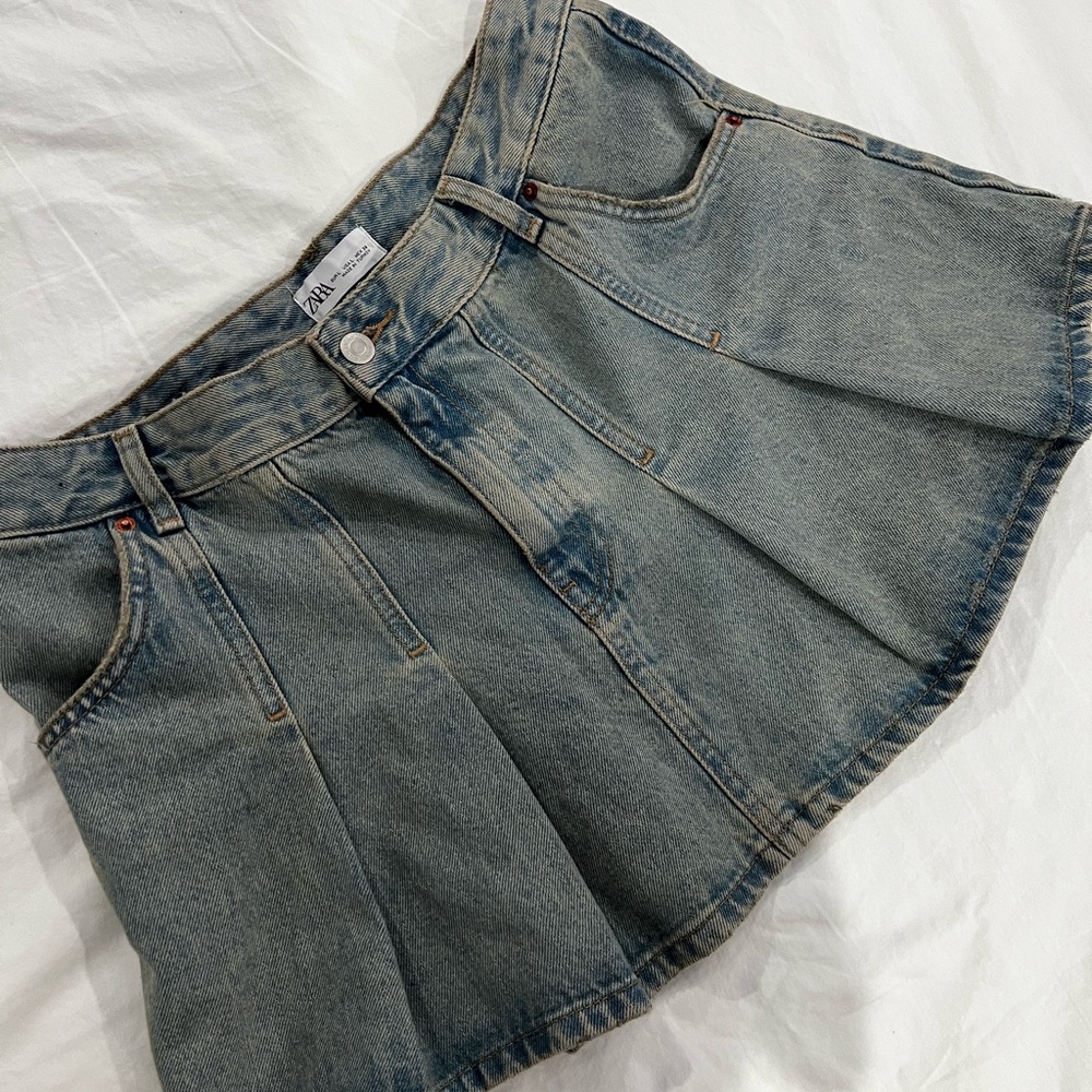 Zara pleated denim skirt SIZE L